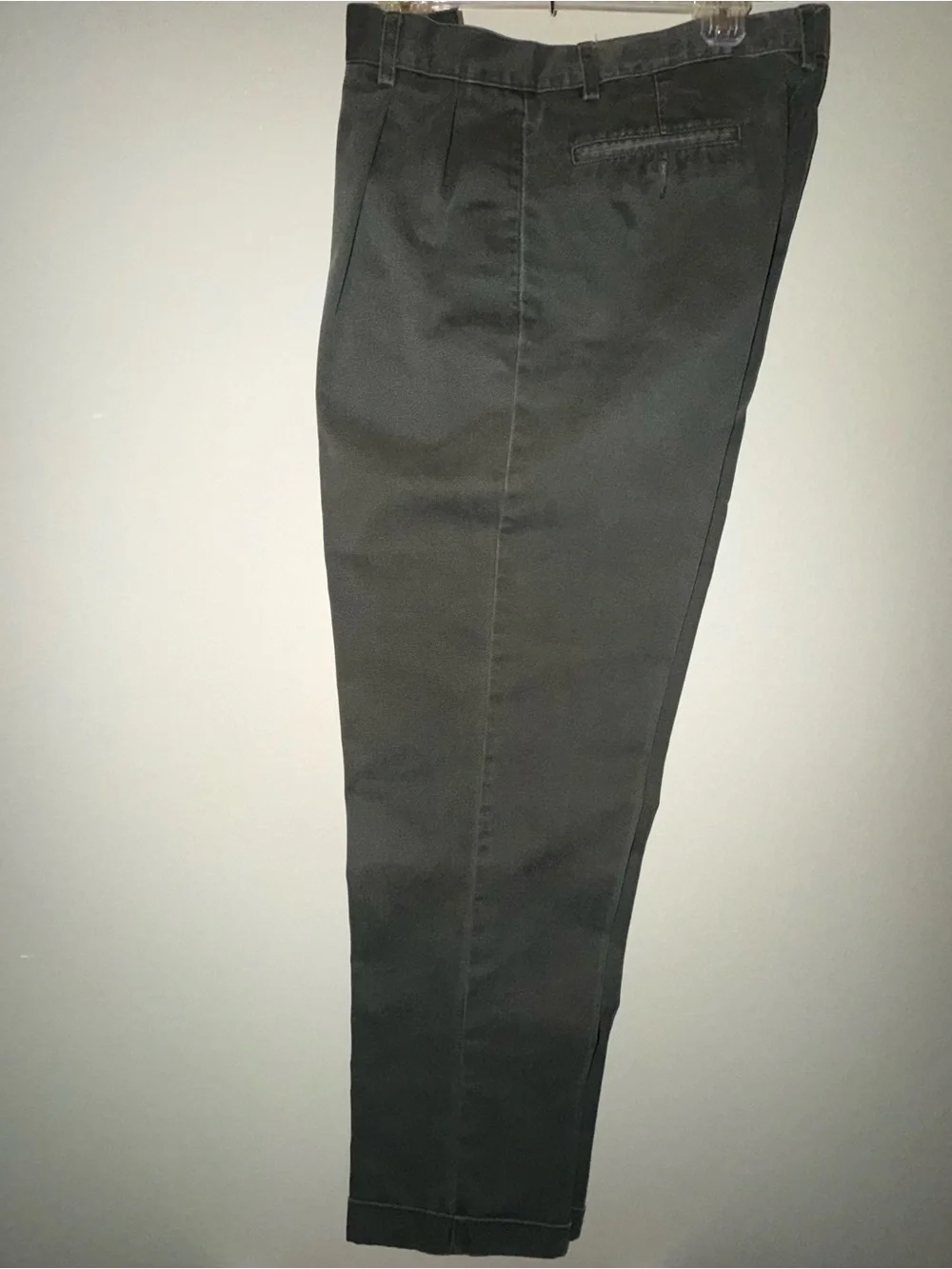 Title 302: Eddie Bauer Classic Fit Wrinkle Resistant Pants 36x34